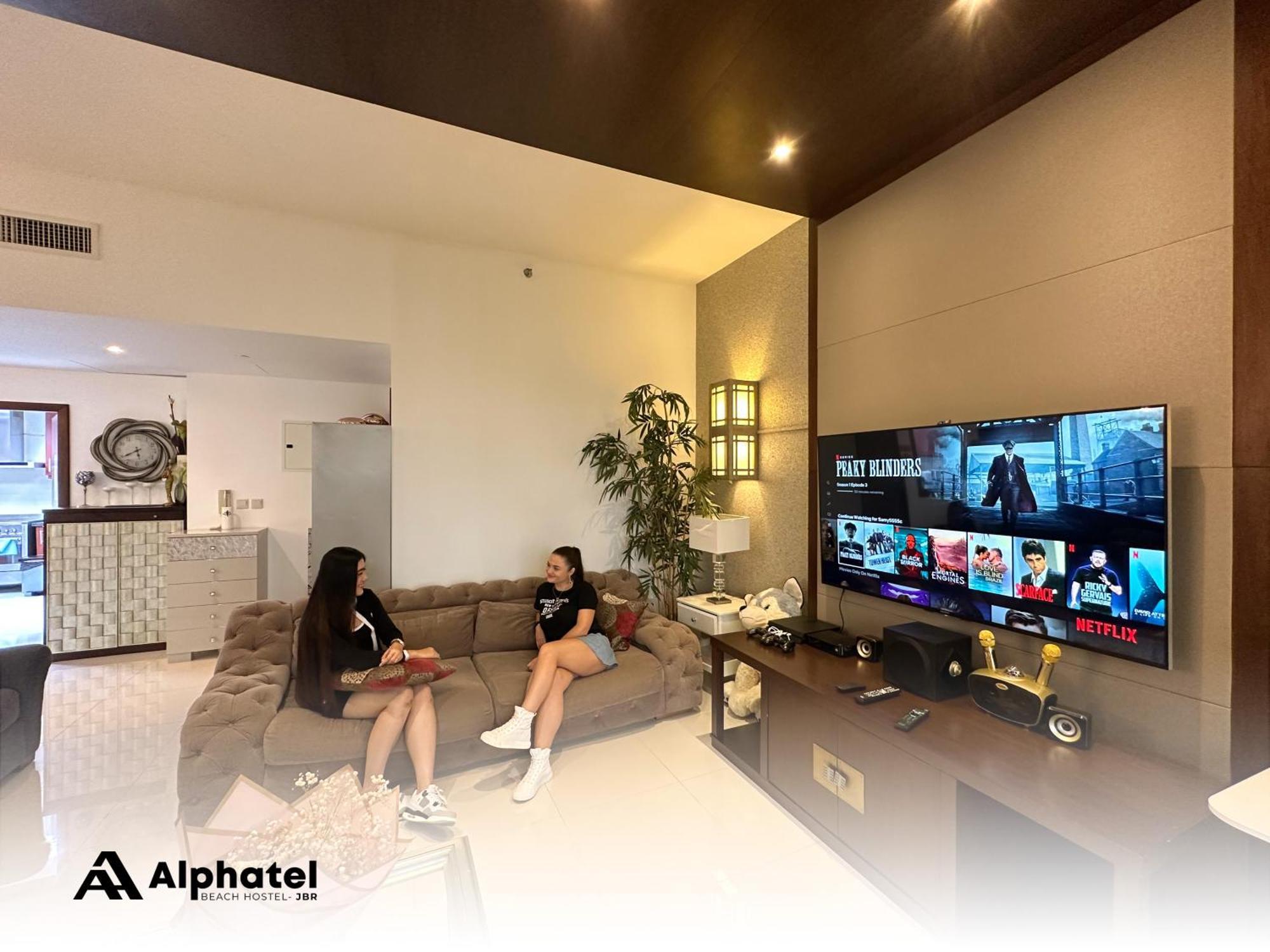 Alphatel Beach Hostel Jbr Дубай Экстерьер фото